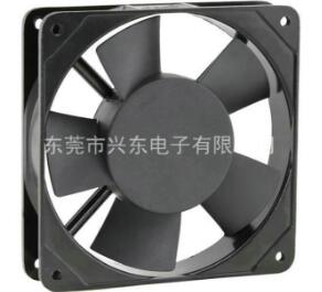 交流風(fēng)扇的應(yīng)用，解決了散熱問題
